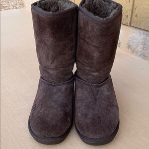 Bremby womens brown boots suede sheepskin boots size W10 cozy winter casual